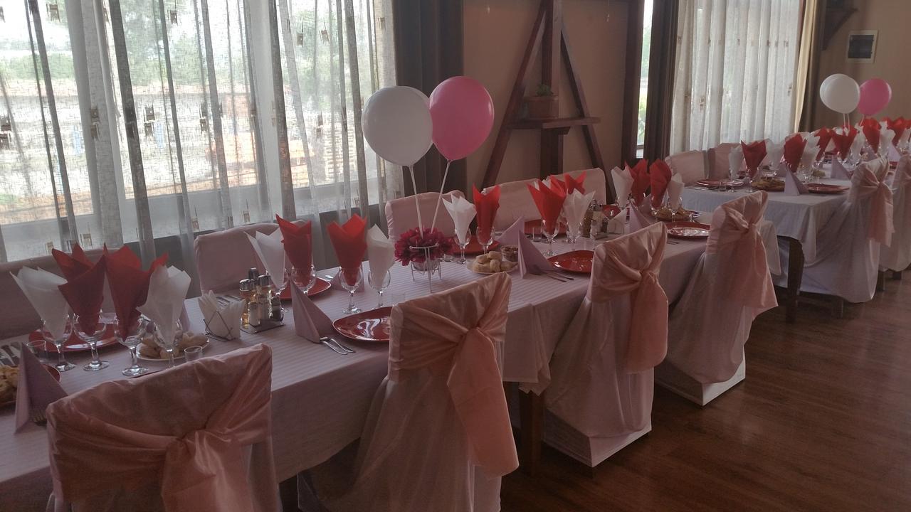 דבה Motel Restaurant Lowe מראה חיצוני תמונה