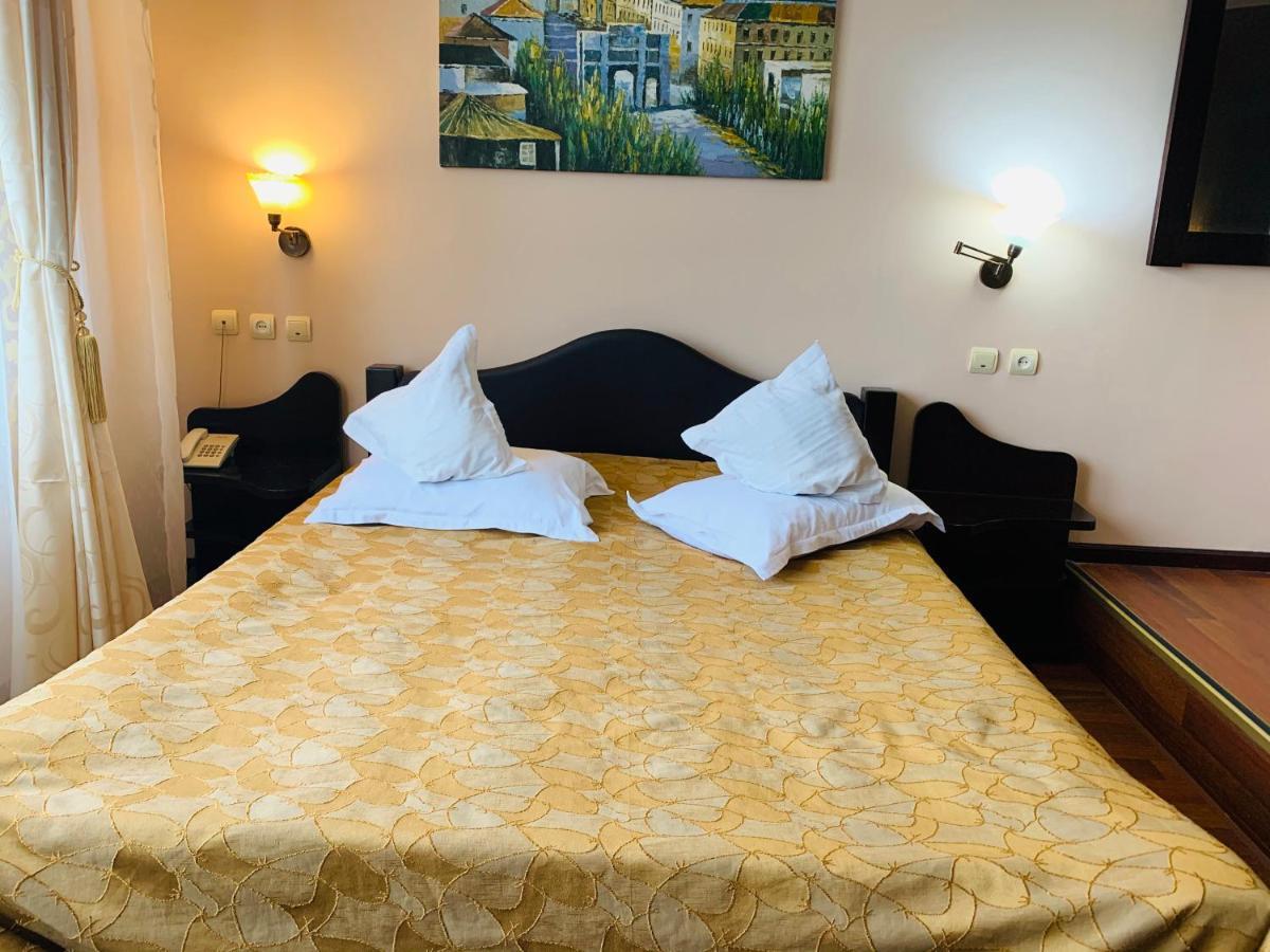 דבה Motel Restaurant Lowe מראה חיצוני תמונה
