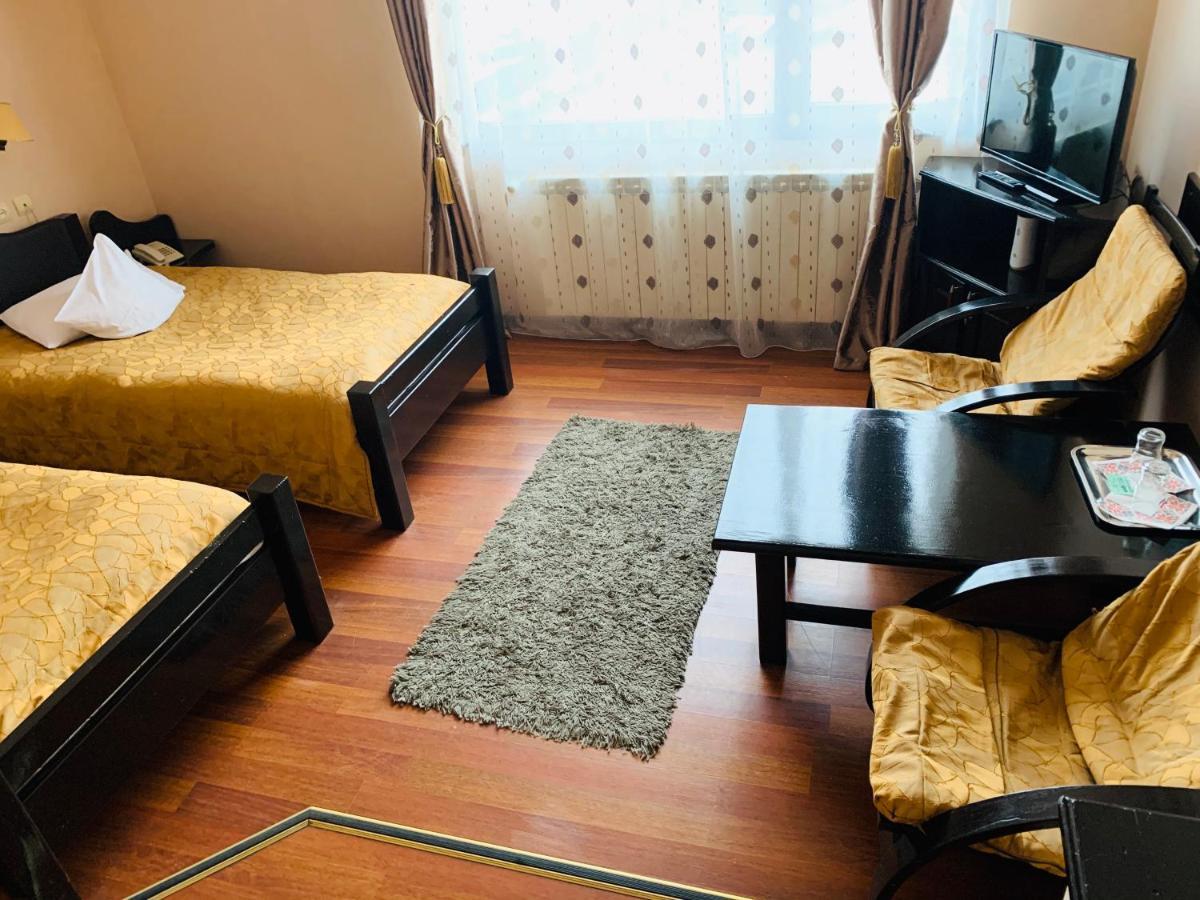 דבה Motel Restaurant Lowe מראה חיצוני תמונה