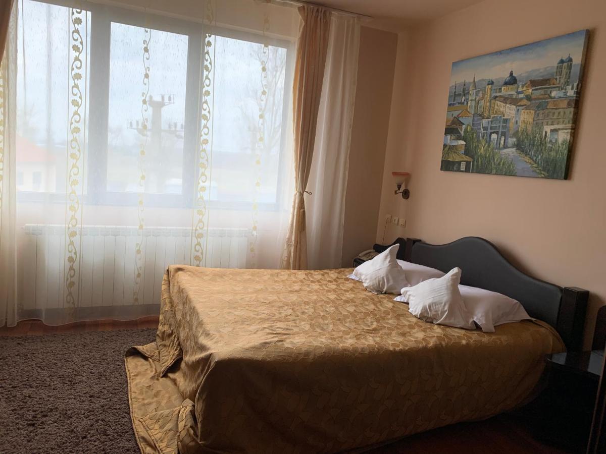 דבה Motel Restaurant Lowe מראה חיצוני תמונה