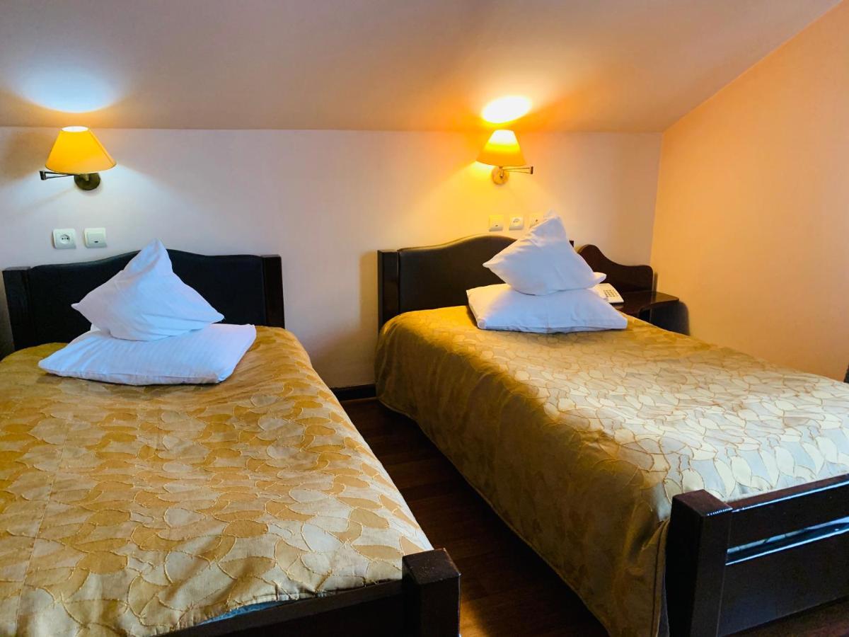דבה Motel Restaurant Lowe מראה חיצוני תמונה