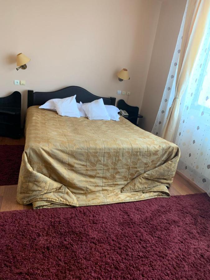דבה Motel Restaurant Lowe מראה חיצוני תמונה